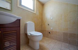 3-bedroom cottage 218 m² in Nicosia for 390,000 €