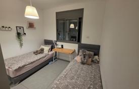 5-bedrooms penthouse 200 m² in Ashqelon, Israel for $810,000