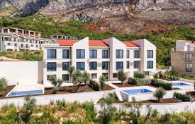 Luxury townhouse 195m² with a pool and panoramic sea view, Reževići for 695,000 €