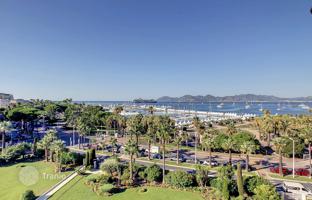 3-bedroom apartment in Cannes for 2,495,000 €