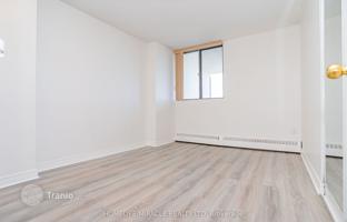 7-bedroom apartment in Eglinton Avenue East for C$774,000