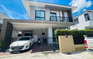 4-bedroom villa 250 m² in Pattaya for $176,000