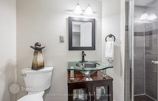 8-bedroom townhouse in Scarborough for C$1,470,000