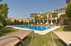 Two-storey villa 200 meters from the sea, Marbella, Costa del Sol, Spain for 6,200 € per week