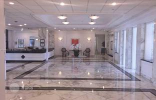 2-bedroom apartments in condo 96 m² in Miami Beach for $450,000