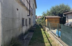 ISTRIA, PULA — house on a plot with great potential for construction for 600,000 €