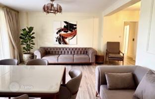 Spacious 4-room apartment, fully renovated and furnished for 197,000 €