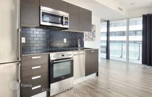 4-bedroom apartment in Charles Street East for C$969,000
