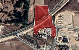 Land plot 8,956 m² in Nicosia for 420,000 €