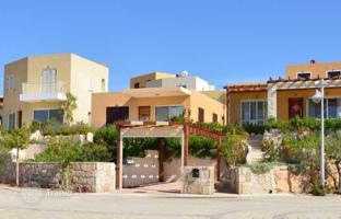 2-bedroom penthouse in Chloraka for 513,000 €