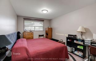8-bedroom townhouse in North York for C$1,241,000