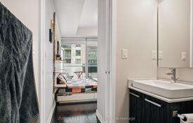 Apartment – York Street, Old Toronto, Toronto,  Ontario,   Canada for C$1,067,000