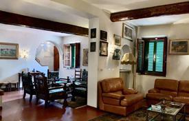 Two-storey cozy villa in Sesto Fiorentino, Tuscany, Italy for 1,200,000 €