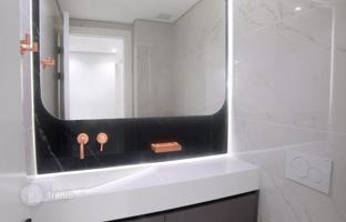 3-bedroom penthouse 132 m² in Germasogeia for 950,000 €