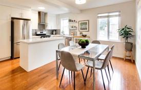 Terraced house – York, Toronto, Ontario,  Canada for 1,061,000 €