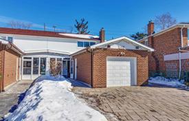 Terraced house – North York, Toronto, Ontario,  Canada for C$1,204,000