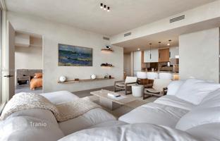 2-bedroom apartments in condo 127 m² in South Bayshore Drive for $2,950,000
