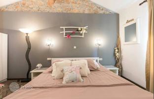 3-bedroom house 180 m² in Malinska for 780,000 €