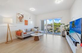 Condo – Coral Gables, Florida, USA for $850,000