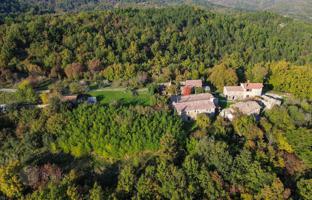 12-bedroom house 646 m² in Lupoglav for 995,000 €