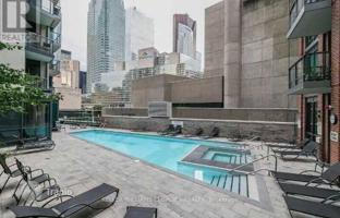 5-bedroom apartment in Scott Street for C$1,034,000