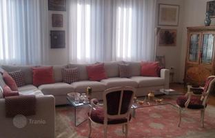 Luxurious corner apartment in Terézváros, Budapest, Hungary for 685,000 €