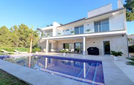 Two-storey villa with a pool and a garage in Santa Ponsa, Mallorca, Spain for 4,300,000 €