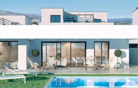 Modern villa on one floor with private pool and sea views in Finestrat for 725,000 €