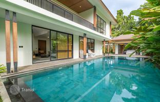 5-bedroom villa 450 m² in Jimbaran for $1,254,000