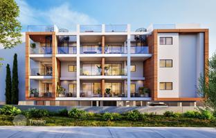2 new objects in residential complex in Kato Polemidia for From 275,000 €