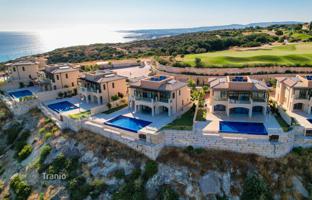 5-bedroom villa 318 m² in Aphrodite Hills for 2,450,000 €