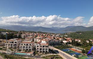 2-bedroom apartment 94 m² in Radovići for 760,000 €