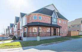 Terraced house – Scarborough, Toronto, Ontario,  Canada for C$1,254,000