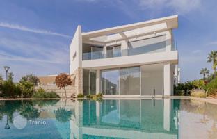 4-bedroom cottage 230 m² in Coral Bay for 1,667,000 €