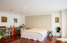 3-bedroom apartments in condo in Khlong Toei for $3,700 per week