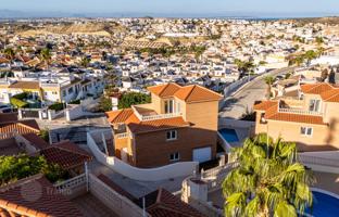 4-bedroom villa 199 m² in Ciudad Quesada for 499,000 €
