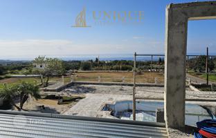 4-bedroom villa 342 m² in Tala for 1,500,000 €