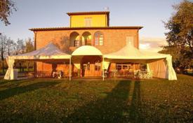 Cortona (Arezzo) — Tuscany — Rural/Farmhouse for sale for 1,800,000 €