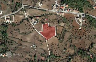 Land plot 11,500 m² in Nicosia for 440,000 €