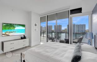 3-bedroom apartments in condo 282 m² in Aventura for $4,900,000