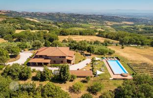 6-bedroom villa in Montepulciano for 3,300,000 €