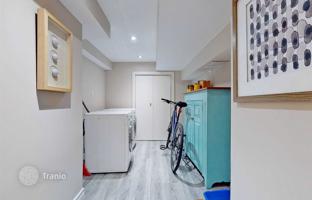 9-bedroom townhouse in Old Toronto for C$1,926,000