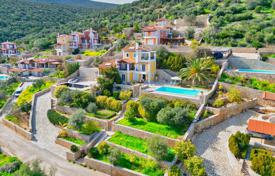Three-level villa with a pool, a garden, a parking and panoramic views in Xiropigado, Peloponnese, Greece for 495,000 €