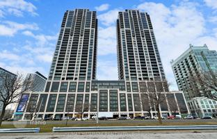 5-bedroom apartment in Lake Shore Boulevard West for C$1,165,000