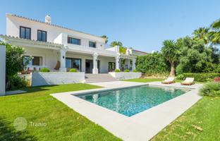 5-bedroom villa 873 m² in Nueva Andalucia for 4,695,000 €