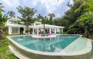 6-bedroom villa 447 m² in Ubud for $774,000