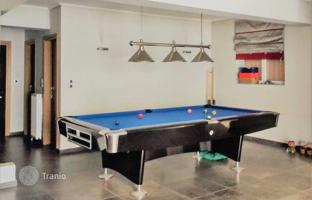 4-room villa 310 m² in Athenian Riviera for 1,200,000 €