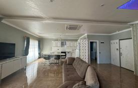 Spacious apartment in a nice complex Konyaalti Antalya for $353,000