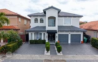 4-bedroom house 281 m² in West End for $1,050,000