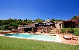 Traditional style villa with a pool, Pevero, Sardinia, Italy for 2,900,000 €